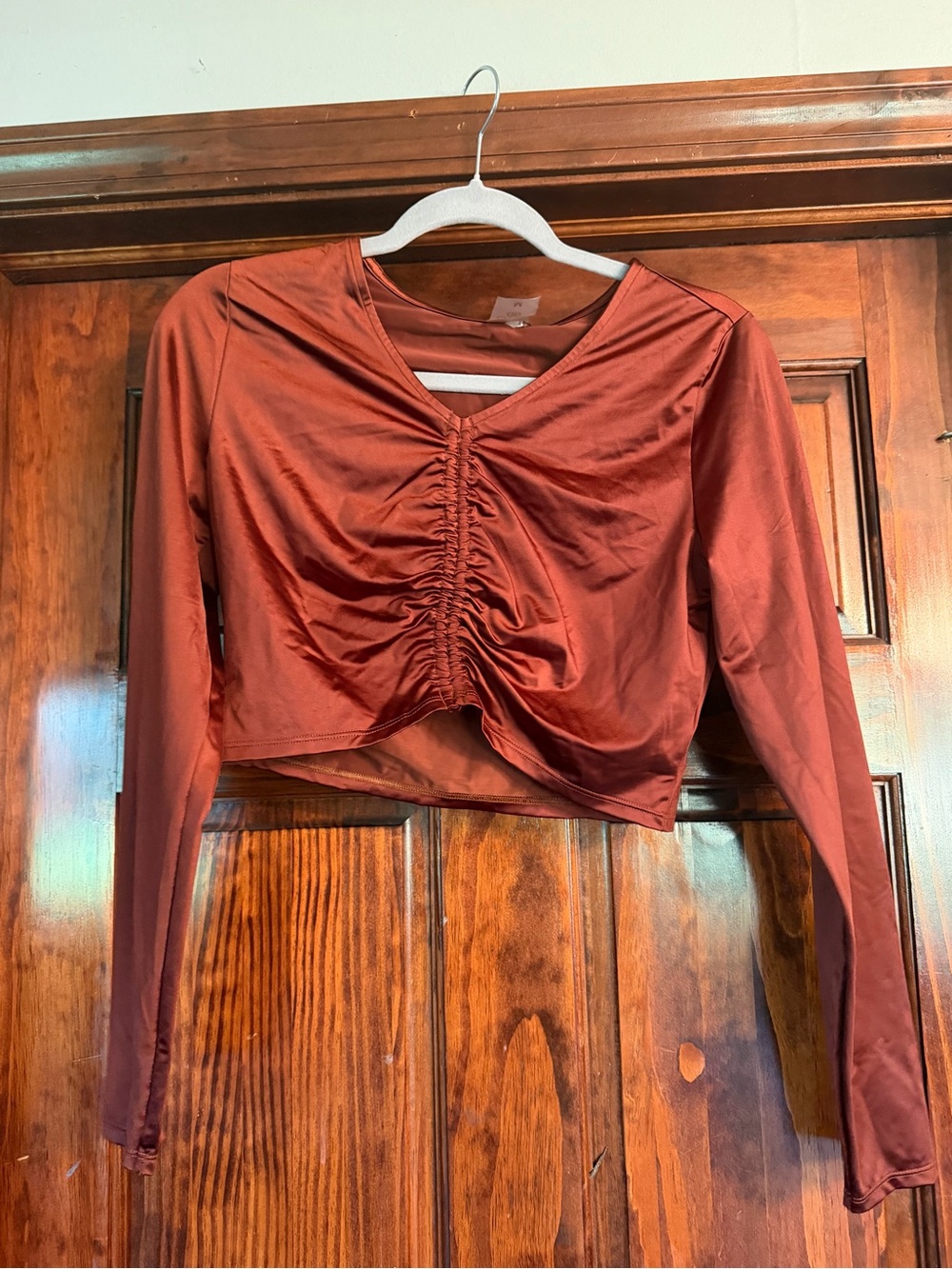 Women's Rust Long-Sleeve Ruched Crop Top